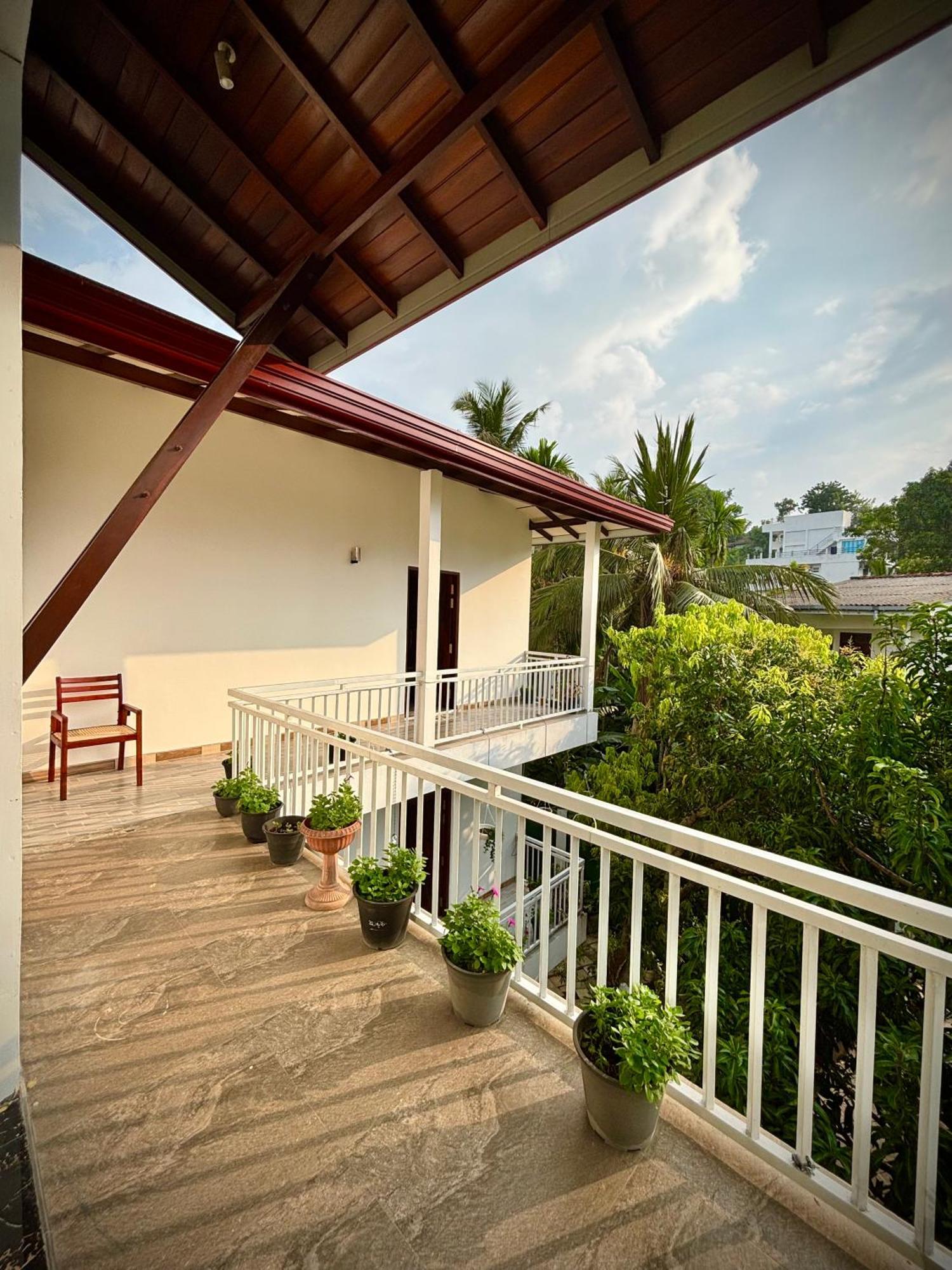 Nirosha Guest House Galle Exterior photo