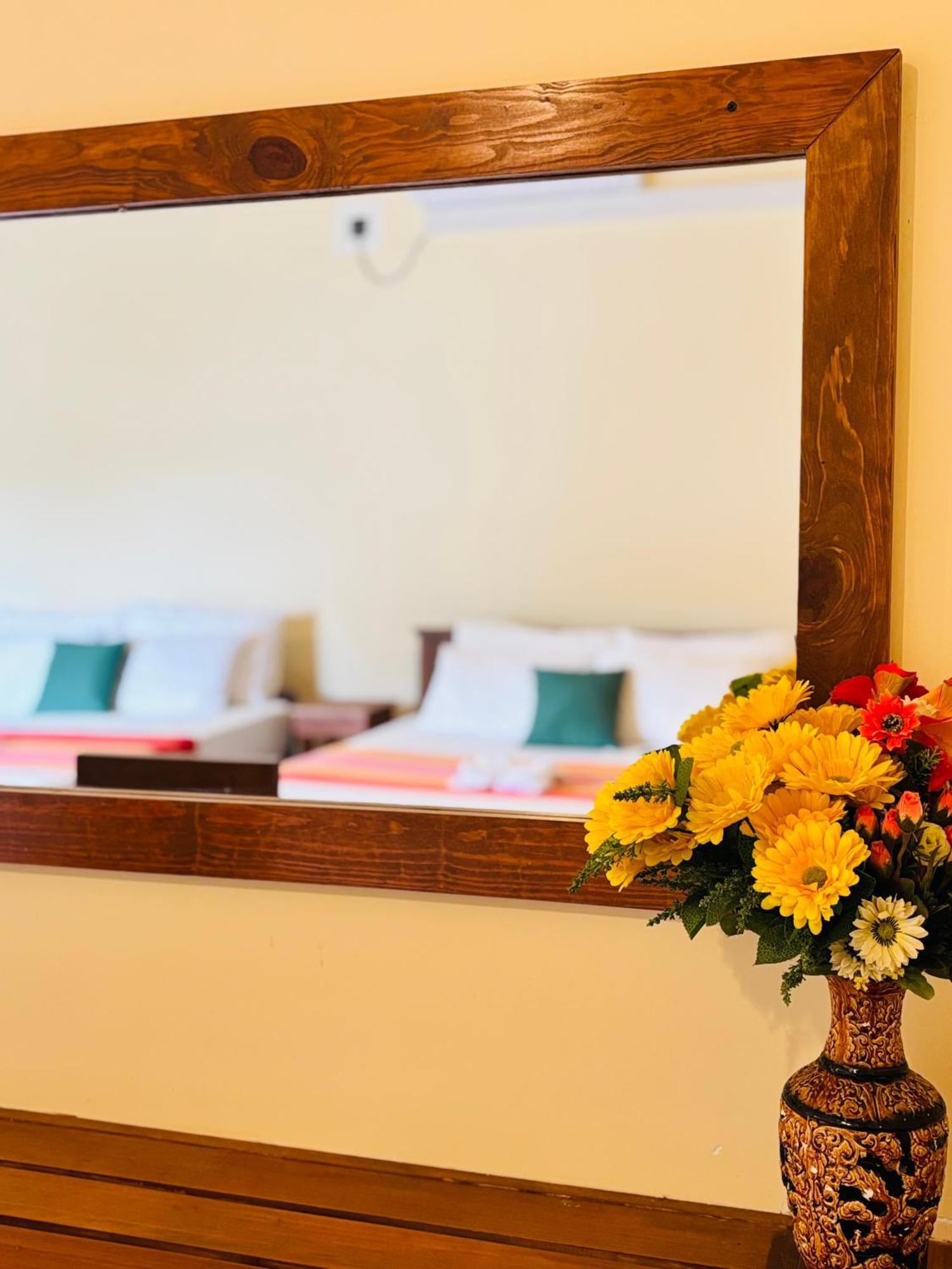 Nirosha Guest House Galle Exterior photo
